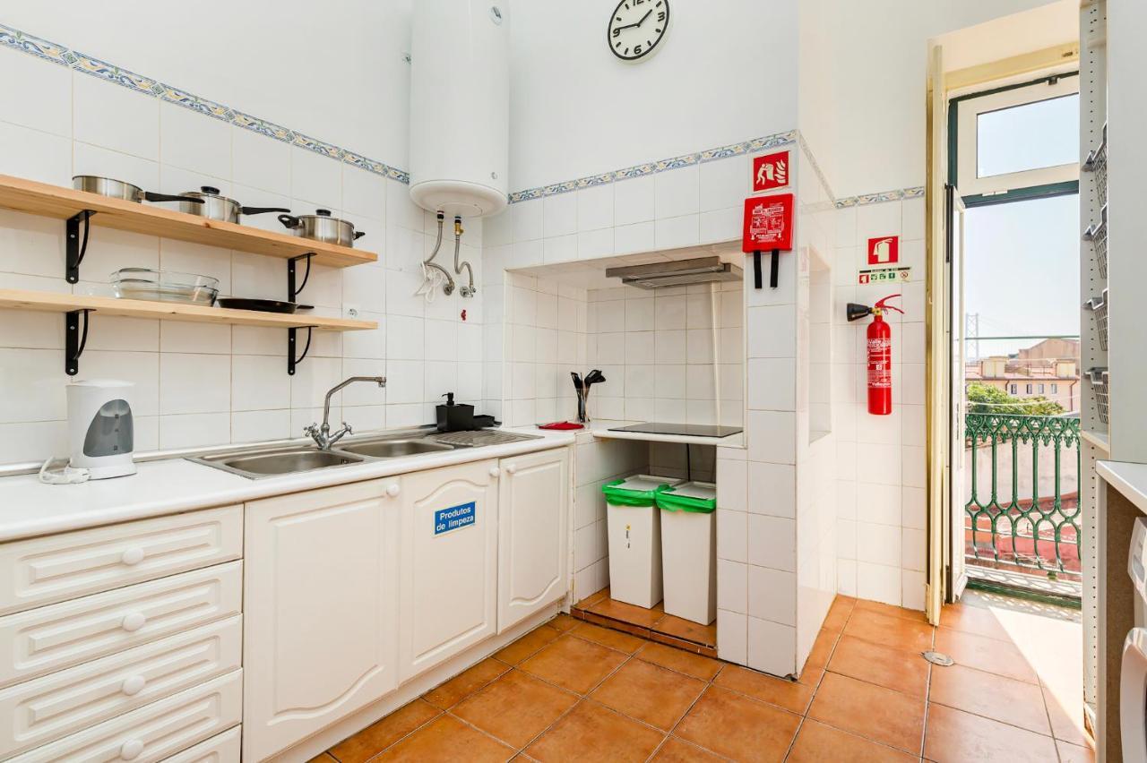4br - Excellent Location - New Mattresses! Appartement Lisboa